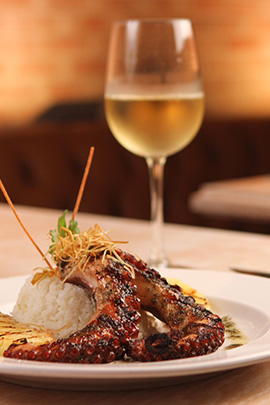Comidas o cenas en La Marea Los Cabos